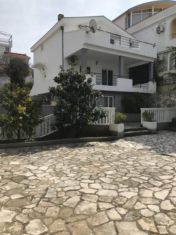 Villa Diana Utjeha-Bušat Extérieur photo