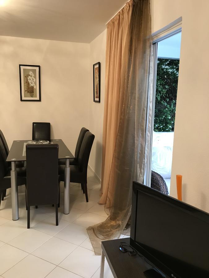 Villa Diana Utjeha-Bušat Extérieur photo